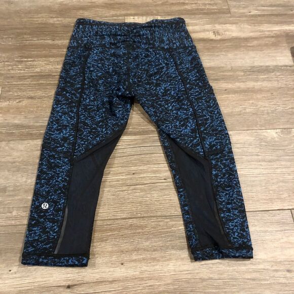 Lululemon Out Run High Rise Crop Leggings 2 Iced Wave Blue Black Multi Pockets - Picture 2 of 12